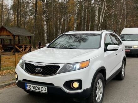 Белый Киа Соренто, объемом двигателя 2.4 л и пробегом 261 тыс. км за 12400 $, фото 1 на Automoto.ua