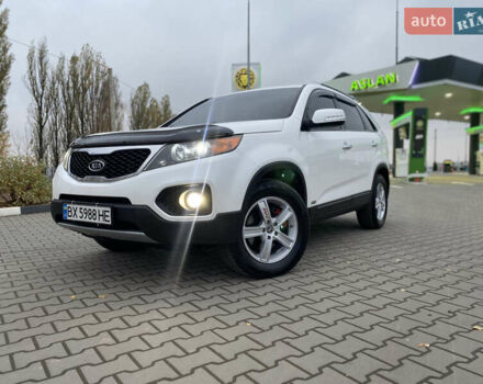 Белый Киа Соренто, объемом двигателя 2.2 л и пробегом 240 тыс. км за 10777 $, фото 1 на Automoto.ua