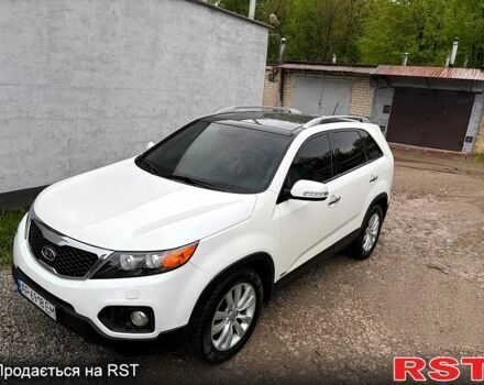 Белый Киа Соренто, объемом двигателя 2.2 л и пробегом 245 тыс. км за 12600 $, фото 1 на Automoto.ua