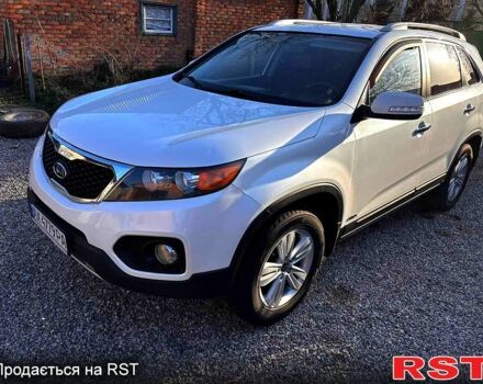 Белый Киа Соренто, объемом двигателя 2.2 л и пробегом 230 тыс. км за 14000 $, фото 1 на Automoto.ua