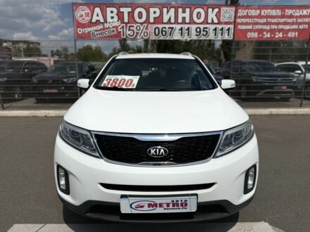 Білий Кіа Соренто, об'ємом двигуна 2.4 л та пробігом 122 тис. км за 11500 $, фото 1 на Automoto.ua