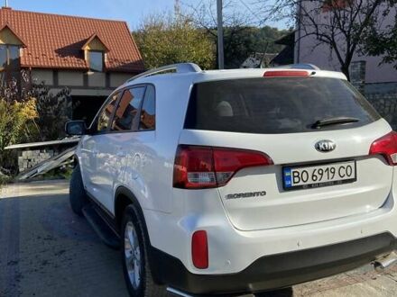 Белый Киа Соренто, объемом двигателя 2.4 л и пробегом 115 тыс. км за 14700 $, фото 1 на Automoto.ua