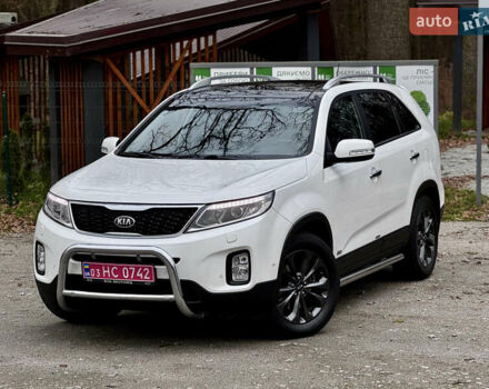 Білий Кіа Соренто, об'ємом двигуна 2.2 л та пробігом 258 тис. км за 15600 $, фото 1 на Automoto.ua