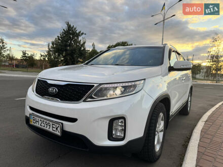 Белый Киа Соренто, объемом двигателя 2.2 л и пробегом 200 тыс. км за 15000 $, фото 1 на Automoto.ua