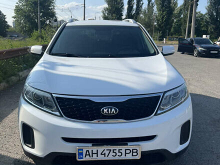 Белый Киа Соренто, объемом двигателя 3.3 л и пробегом 175 тыс. км за 12300 $, фото 1 на Automoto.ua