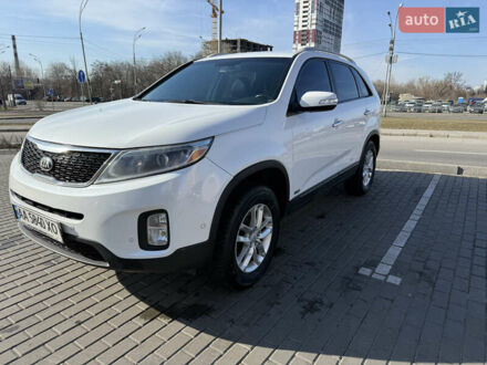 Киа Соренто 2014 в Киеве на Automoto.ua Белый Киа Соренто, объемом двигателя 2.4 л и пробегом 141 тыс. км за 11000 $, фото 1 на Automoto.ua