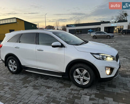 Белый Киа Соренто, объемом двигателя 2.2 л и пробегом 198 тыс. км за 22999 $, фото 1 на Automoto.ua