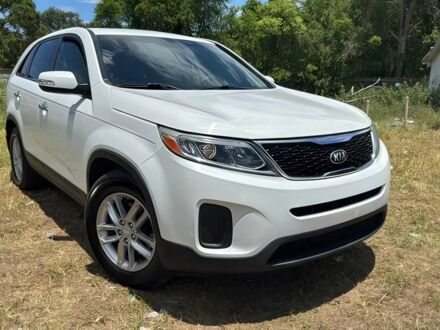 Белый Киа Соренто, объемом двигателя 2.4 л и пробегом 70 тыс. км за 3500 $, фото 1 на Automoto.ua