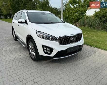 Киа Соренто 2015 в Львове на Automoto.ua Белый Киа Соренто, объемом двигателя 2 л и пробегом 164 тыс. км за 19100 $, фото 1 на Automoto.ua