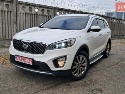 Киа Соренто 2015 в Киеве на Automoto.ua Белый Киа Соренто, объемом двигателя 2 л и пробегом 179 тыс. км за 21900 $, фото 1 на Automoto.ua