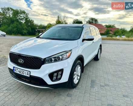 Белый Киа Соренто, объемом двигателя 2.4 л и пробегом 168 тыс. км за 12300 $, фото 1 на Automoto.ua