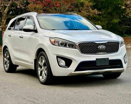 Белый Киа Соренто, объемом двигателя 3.3 л и пробегом 75 тыс. км за 6000 $, фото 1 на Automoto.ua