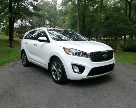 Белый Киа Соренто, объемом двигателя 3.3 л и пробегом 80 тыс. км за 3500 $, фото 1 на Automoto.ua