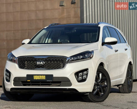 Киа Соренто 2017 в Киеве на Automoto.ua Белый Киа Соренто, объемом двигателя 3.3 л и пробегом 117 тыс. км за 18950 $, фото 1 на Automoto.ua