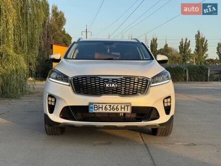 Белый Киа Соренто, объемом двигателя 2 л и пробегом 155 тыс. км за 23200 $, фото 1 на Automoto.ua
