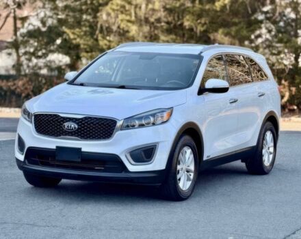 Белый Киа Соренто, объемом двигателя 2.4 л и пробегом 63 тыс. км за 10800 $, фото 1 на Automoto.ua