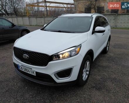 Белый Киа Соренто, объемом двигателя 2.4 л и пробегом 135 тыс. км за 15200 $, фото 1 на Automoto.ua