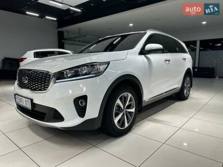 Білий Кіа Соренто, об'ємом двигуна 2 л та пробігом 58 тис. км за 20900 $, фото 1 на Automoto.ua