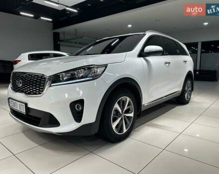 Белый Киа Соренто, объемом двигателя 2 л и пробегом 58 тыс. км за 20900 $, фото 1 на Automoto.ua