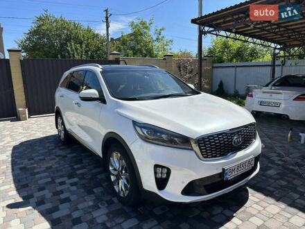 Киа Соренто 2017 в Сумах на Automoto.ua Белый Киа Соренто, объемом двигателя 2.2 л и пробегом 143 тыс. км за 29000 $, фото 1 на Automoto.ua