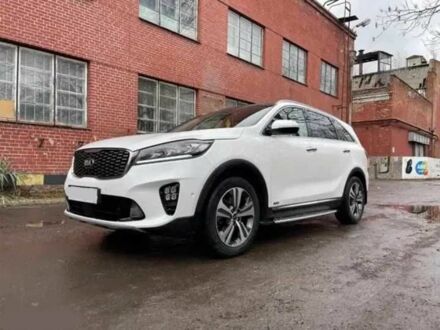 Белый Киа Соренто, объемом двигателя 2.4 л и пробегом 118 тыс. км за 11850 $, фото 1 на Automoto.ua