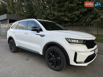 Белый Киа Соренто, объемом двигателя 2.49 л и пробегом 32 тыс. км за 26500 $, фото 1 на Automoto.ua