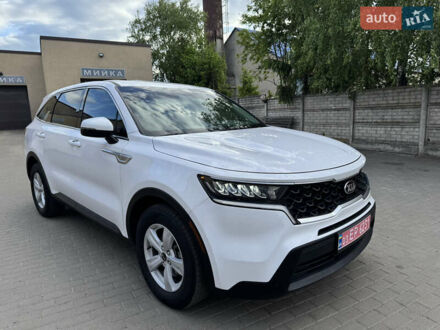 Белый Киа Соренто, объемом двигателя 2.5 л и пробегом 259 тыс. км за 19200 $, фото 1 на Automoto.ua