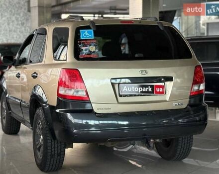 Бежевый Киа Соренто, объемом двигателя 3.5 л и пробегом 171 тыс. км за 4990 $, фото 4 на Automoto.ua