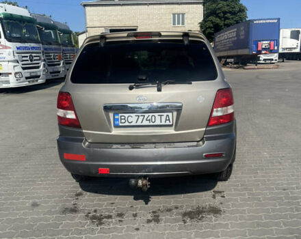 Бежевый Киа Соренто, объемом двигателя 2.5 л и пробегом 350 тыс. км за 6500 $, фото 2 на Automoto.ua