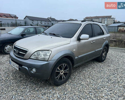 Бежевый Киа Соренто, объемом двигателя 2.5 л и пробегом 300 тыс. км за 5900 $, фото 1 на Automoto.ua