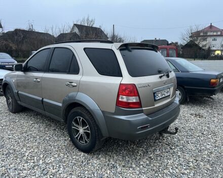 Бежевый Киа Соренто, объемом двигателя 2.5 л и пробегом 300 тыс. км за 5900 $, фото 2 на Automoto.ua