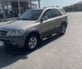 Бежевый Киа Соренто, объемом двигателя 2.5 л и пробегом 312 тыс. км за 6800 $, фото 1 на Automoto.ua
