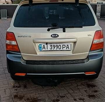 Кіа Соренто 2009 у Белой Церкве на Automoto.ua Бежевий Кіа Соренто, об'ємом двигуна 2.5 л та пробігом 350 тис. км за 8500 $, фото 1 на Automoto.ua