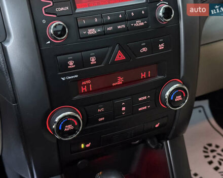 Бежевый Киа Соренто, объемом двигателя 2.4 л и пробегом 203 тыс. км за 10999 $, фото 44 на Automoto.ua