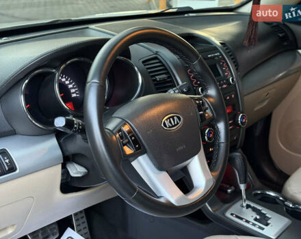 Бежевый Киа Соренто, объемом двигателя 2.4 л и пробегом 203 тыс. км за 10999 $, фото 34 на Automoto.ua