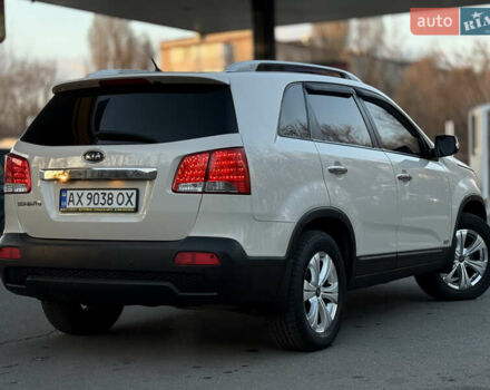 Бежевый Киа Соренто, объемом двигателя 2.4 л и пробегом 203 тыс. км за 10999 $, фото 4 на Automoto.ua