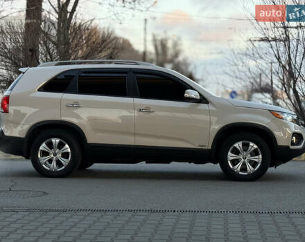 Бежевый Киа Соренто, объемом двигателя 2.4 л и пробегом 203 тыс. км за 10999 $, фото 5 на Automoto.ua
