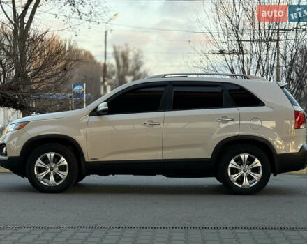 Бежевый Киа Соренто, объемом двигателя 2.4 л и пробегом 203 тыс. км за 10999 $, фото 1 на Automoto.ua