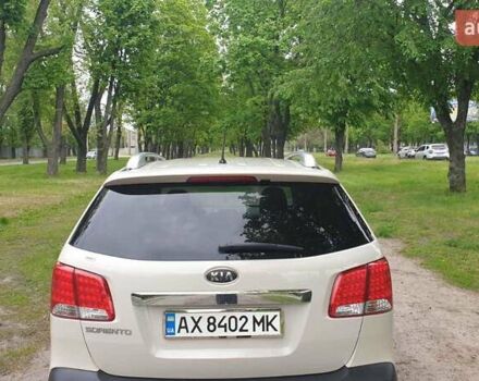 Бежевый Киа Соренто, объемом двигателя 2.36 л и пробегом 130 тыс. км за 13000 $, фото 2 на Automoto.ua