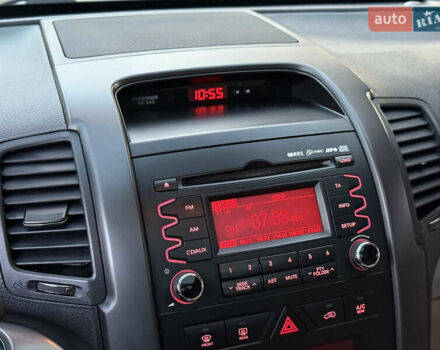 Бежевый Киа Соренто, объемом двигателя 2.4 л и пробегом 203 тыс. км за 10999 $, фото 45 на Automoto.ua