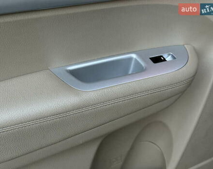 Бежевый Киа Соренто, объемом двигателя 2.4 л и пробегом 203 тыс. км за 10999 $, фото 56 на Automoto.ua