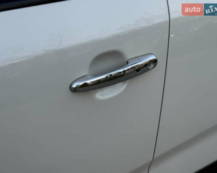 Бежевый Киа Соренто, объемом двигателя 2.4 л и пробегом 203 тыс. км за 10999 $, фото 22 на Automoto.ua