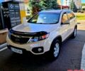 Бежевий Кіа Соренто, об'ємом двигуна 2.4 л та пробігом 260 тис. км за 10900 $, фото 1 на Automoto.ua