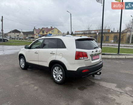 Бежевий Кіа Соренто, об'ємом двигуна 2.2 л та пробігом 269 тис. км за 11200 $, фото 9 на Automoto.ua