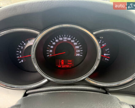 Бежевий Кіа Соренто, об'ємом двигуна 2.2 л та пробігом 269 тис. км за 11200 $, фото 21 на Automoto.ua