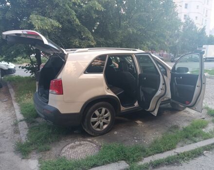 Бежевий Кіа Соренто, об'ємом двигуна 2.4 л та пробігом 286 тис. км за 8700 $, фото 19 на Automoto.ua