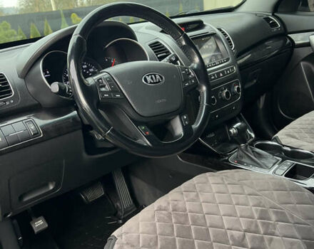 Бежевый Киа Соренто, объемом двигателя 2.36 л и пробегом 217 тыс. км за 13200 $, фото 7 на Automoto.ua