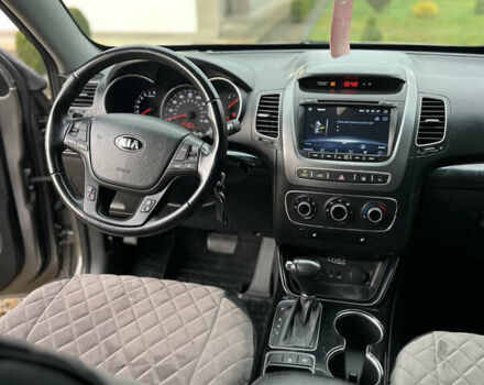 Бежевый Киа Соренто, объемом двигателя 2.36 л и пробегом 217 тыс. км за 13200 $, фото 10 на Automoto.ua