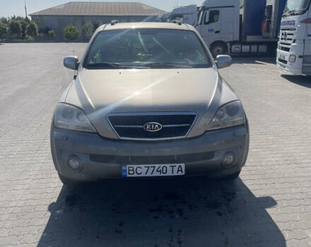 Бежевый Киа Соренто, объемом двигателя 2.5 л и пробегом 350 тыс. км за 6500 $, фото 1 на Automoto.ua