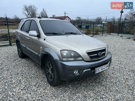 Бежевый Киа Соренто, объемом двигателя 2.5 л и пробегом 300 тыс. км за 5900 $, фото 1 на Automoto.ua